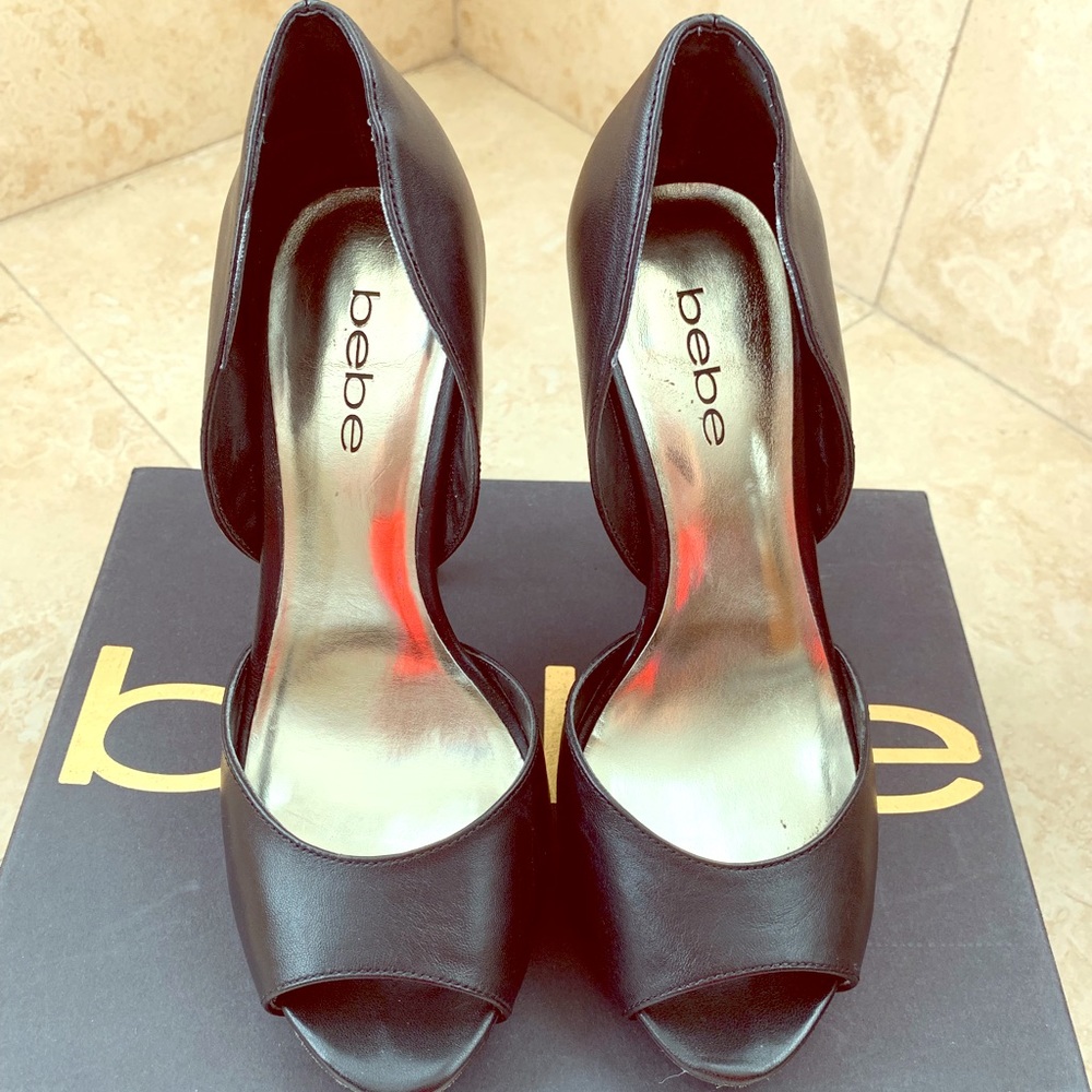Bebe classic black heels